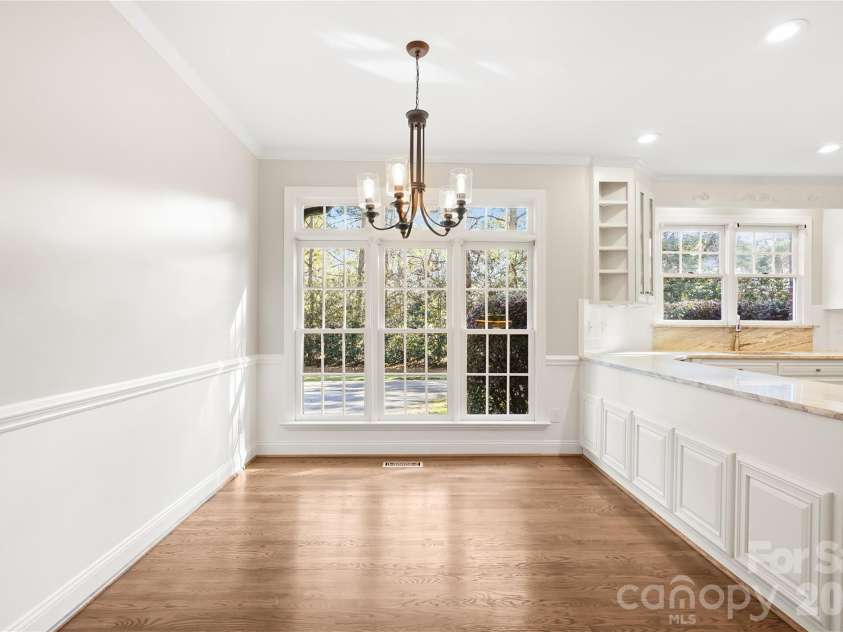 2812 Woodwind Court, Kannapolis, NC 28081.  MLS# CAR4341177, YatesRealty ID 9875. Breakfast Area