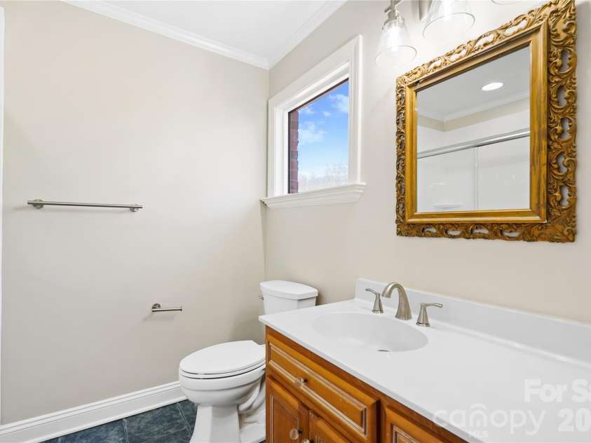 2812 Woodwind Court, Kannapolis, NC 28081.  MLS# CAR4341177, YatesRealty ID 9875. En-Suite Bath
