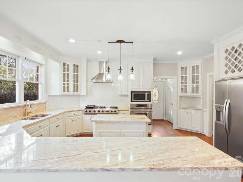 2812 Woodwind Court, Kannapolis, NC 28081.  MLS# CAR4341177, YatesRealty ID 9875. Kitchen