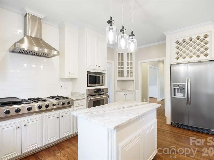 2812 Woodwind Court, Kannapolis, NC 28081.  MLS# CAR4341177, YatesRealty ID 9875. Kitchen