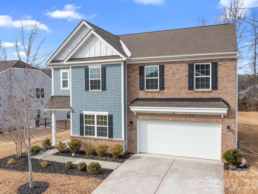 1316 Mona Vale Drive, Huntersville, NC 28078.  MLS# CAR4342109, YatesRealty ID 9876. 