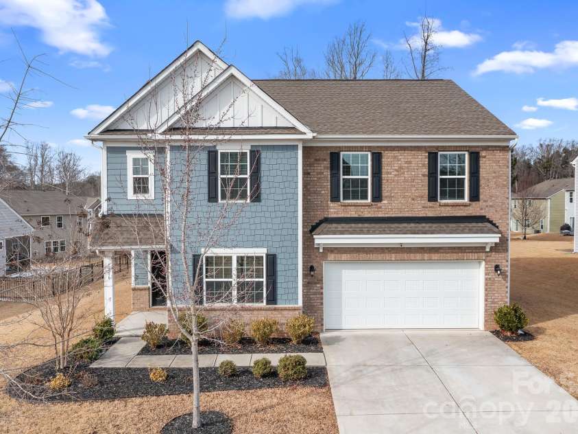 1316 Mona Vale Drive, Huntersville, NC 28078.  MLS# CAR4342109, YatesRealty ID 9876. 