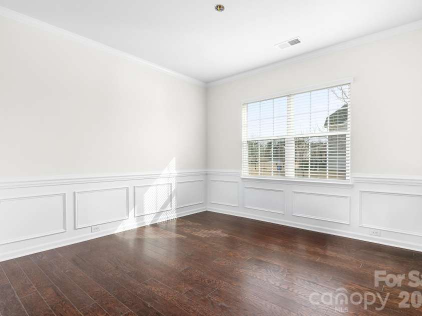 1316 Mona Vale Drive, Huntersville, NC 28078.  MLS# CAR4342109, YatesRealty ID 9876. Flex/office space not staged