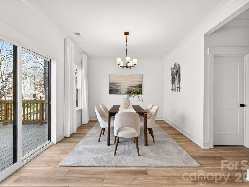 4207 Eagle Chase Drive, Charlotte, NC 28216.  MLS# CAR4344104, YatesRealty ID 9877. 