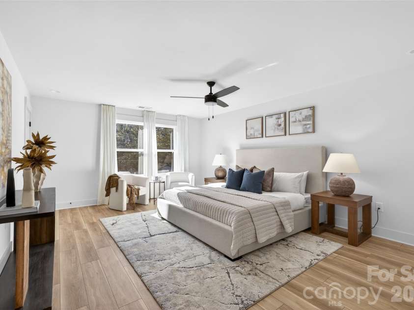 4207 Eagle Chase Drive, Charlotte, NC 28216.  MLS# CAR4344104, YatesRealty ID 9877. 