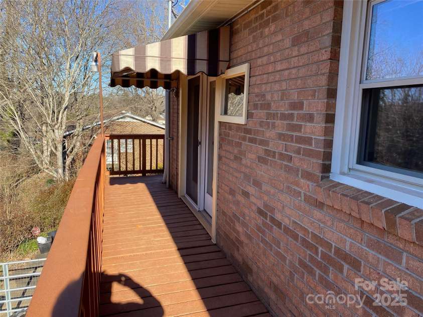 3262 Wilson Heights Drive, Hildebran, NC 28637.  MLS# CAR4211722, YatesRealty ID 9878. 
