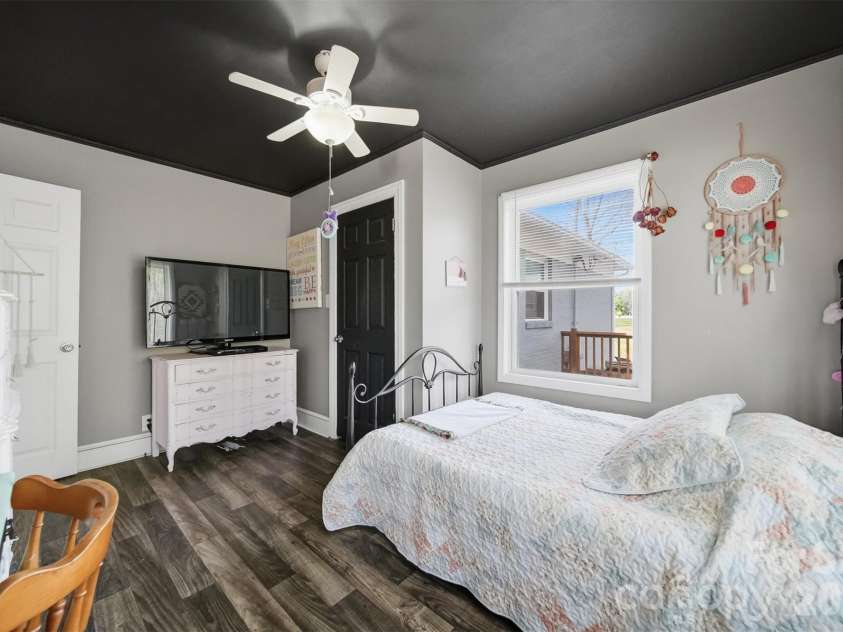 458 Legion Road, Lenoir, NC 28645.  MLS# CAR4365865, YatesRealty ID 9878. 