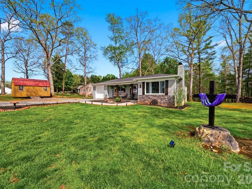 458 Legion Road, Lenoir, NC 28645.  MLS# CAR4365865, YatesRealty ID 9878. 