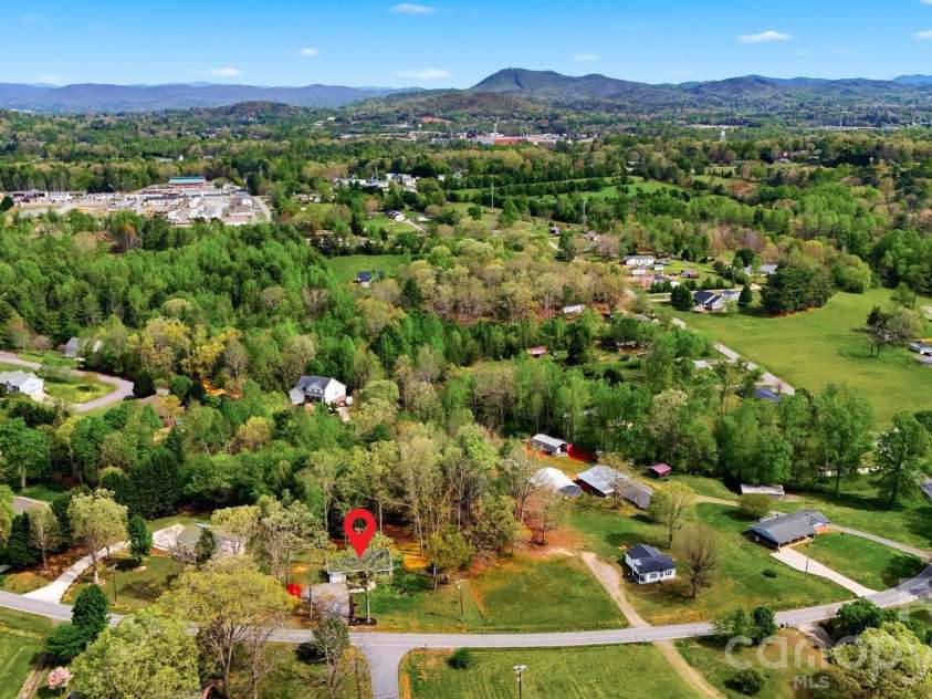 458 Legion Road, Lenoir, NC 28645.  MLS# CAR4365865, YatesRealty ID 9878. 