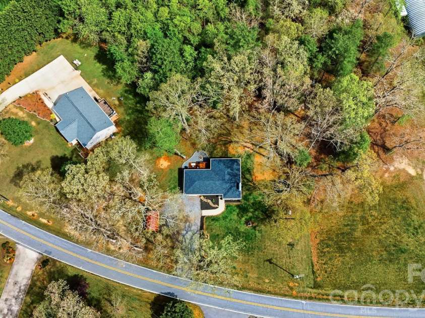 458 Legion Road, Lenoir, NC 28645.  MLS# CAR4365865, YatesRealty ID 9878. 