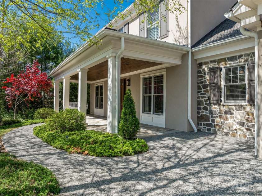 5 Cleftridge Court, Asheville, NC 28803.  MLS# CAR4244446, YatesRealty ID 9879. 