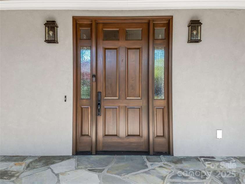 5 Cleftridge Court, Asheville, NC 28803.  MLS# CAR4244446, YatesRealty ID 9879. 