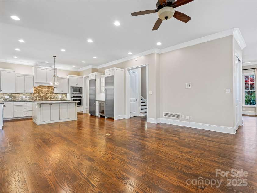 5 Cleftridge Court, Asheville, NC 28803.  MLS# CAR4244446, YatesRealty ID 9879. 