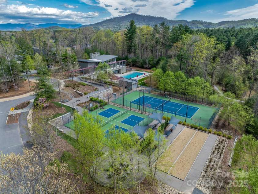 5 Cleftridge Court, Asheville, NC 28803.  MLS# CAR4244446, YatesRealty ID 9879. Wellness Center