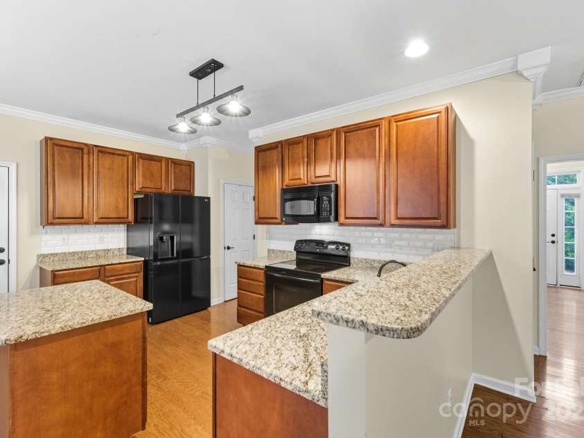 8 River Mead Court, Woodfin, NC 28804.  MLS# CAR4314476, YatesRealty ID 9879. Spacious Kitchen