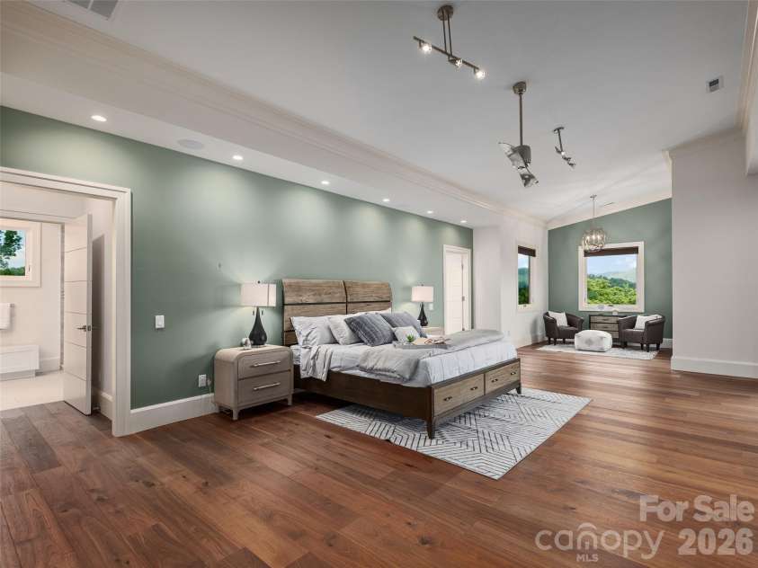 95 Horizon Hill Road, Asheville, NC 28804.  MLS# CAR4392432, YatesRealty ID 988. 
