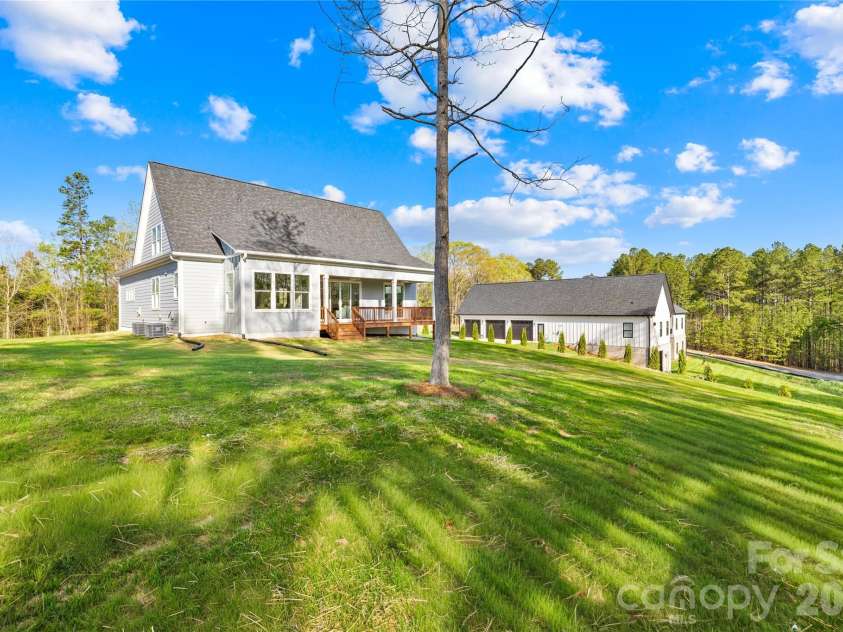 120 Starboard Lane, Statesville, NC 28677.  MLS# CAR4363807, YatesRealty ID 9880. 