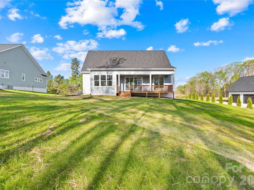 120 Starboard Lane, Statesville, NC 28677.  MLS# CAR4363807, YatesRealty ID 9880. 