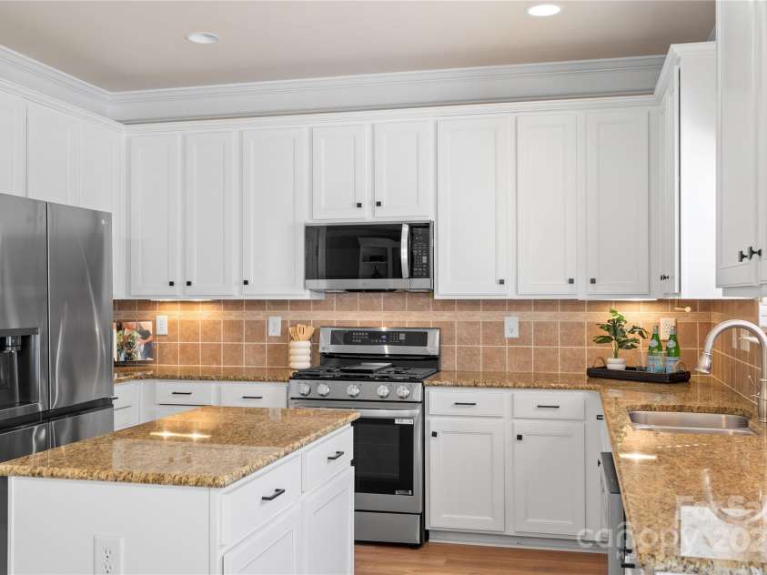 6153 Kilchurn Drive, Fort Mill, SC 29707.  MLS# CAR4247509, YatesRealty ID 9880. 
