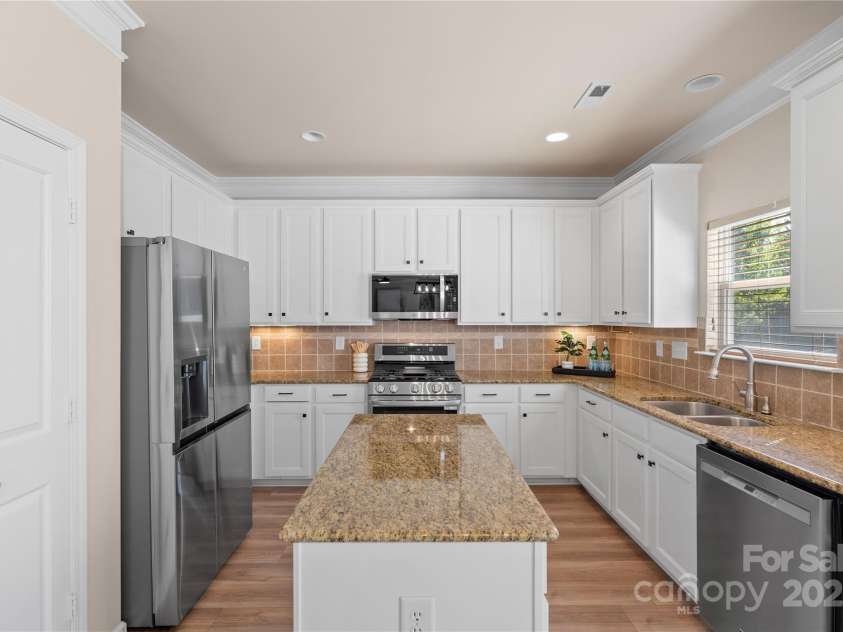 6153 Kilchurn Drive, Fort Mill, SC 29707.  MLS# CAR4247509, YatesRealty ID 9880. 