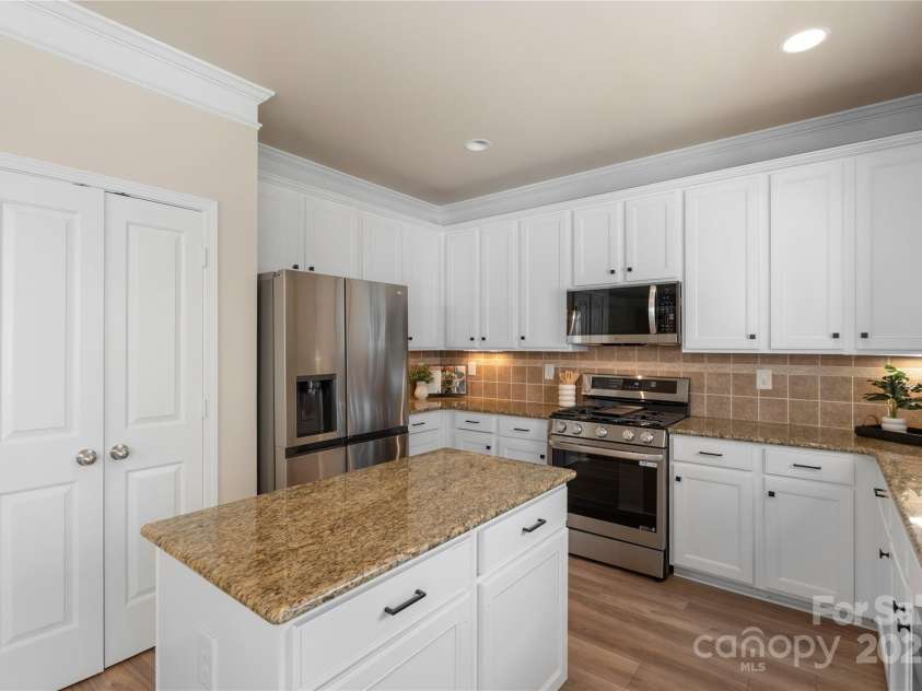 6153 Kilchurn Drive, Fort Mill, SC 29707.  MLS# CAR4247509, YatesRealty ID 9880. 