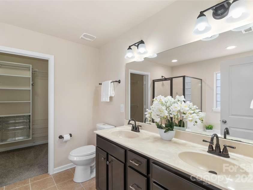 6153 Kilchurn Drive, Fort Mill, SC 29707.  MLS# CAR4247509, YatesRealty ID 9880. 
