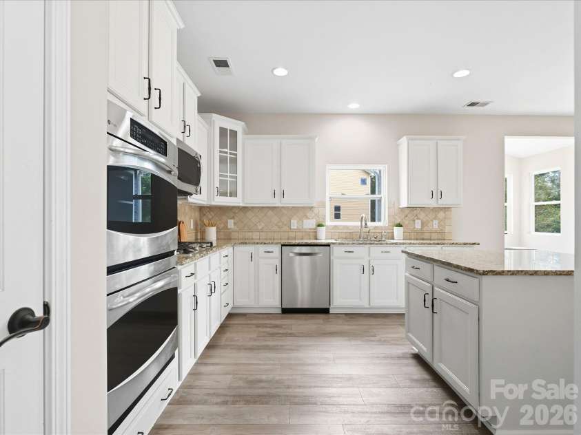7196 Dove Field Lane, Fort Mill, SC 29707.  MLS# CAR4367643, YatesRealty ID 9882. 
