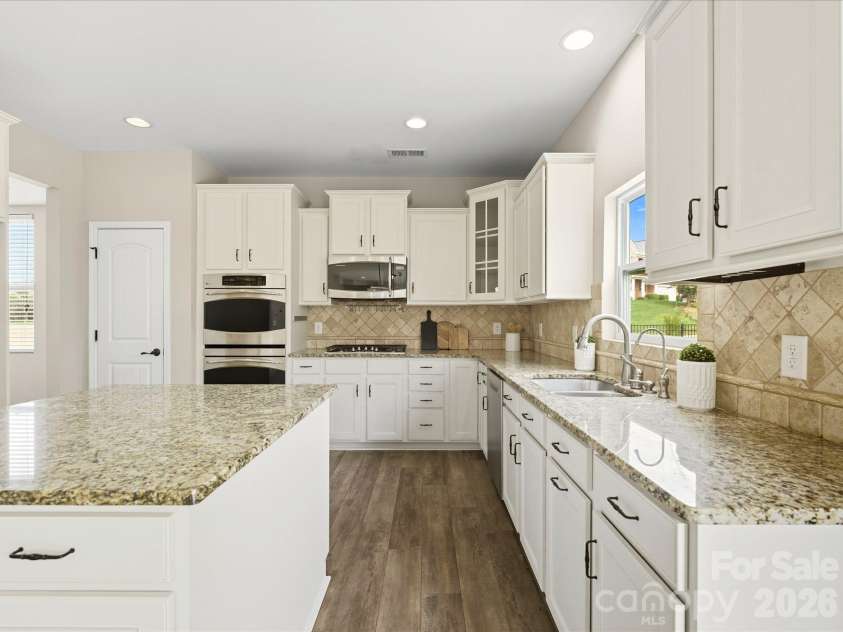 7196 Dove Field Lane, Fort Mill, SC 29707.  MLS# CAR4367643, YatesRealty ID 9882. 