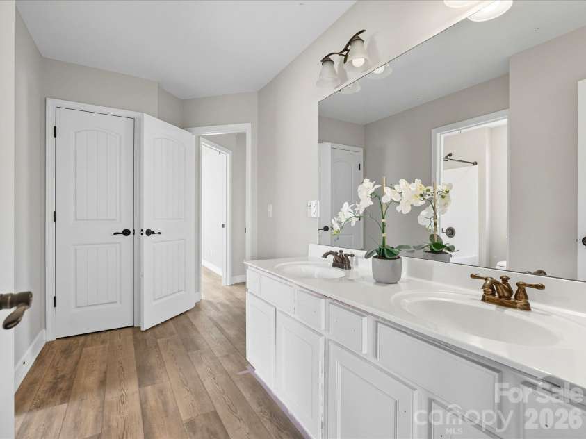 7196 Dove Field Lane, Fort Mill, SC 29707.  MLS# CAR4367643, YatesRealty ID 9882. 