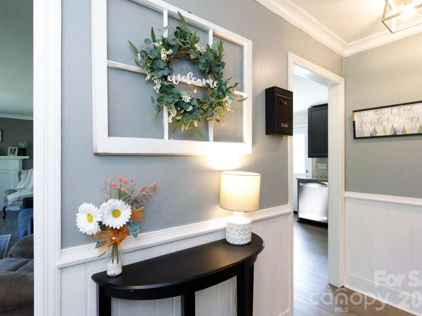 122 Crestwood Drive, Chester, SC 29706.  MLS# CAR4367764, YatesRealty ID 9883. 