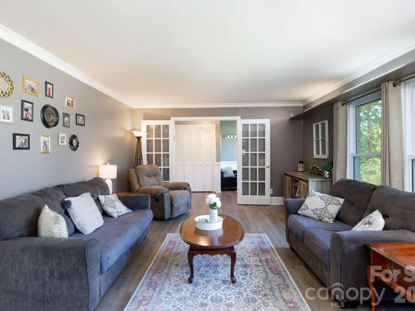 122 Crestwood Drive, Chester, SC 29706.  MLS# CAR4367764, YatesRealty ID 9883. 