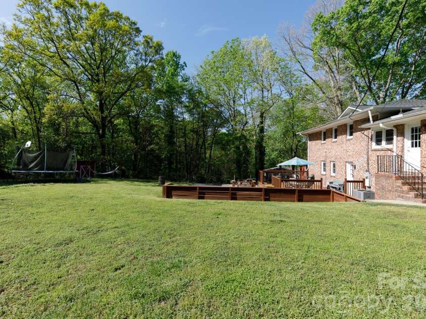 122 Crestwood Drive, Chester, SC 29706.  MLS# CAR4367764, YatesRealty ID 9883. 