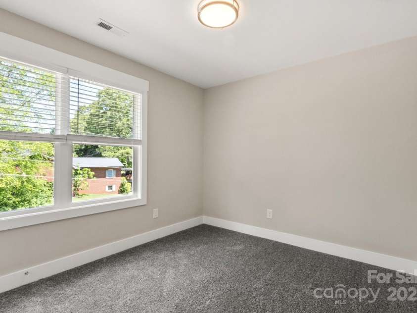 236 Elizabeth Avenue, Forest City, NC 28043.  MLS# CAR4252313, YatesRealty ID 9883. Bed 3