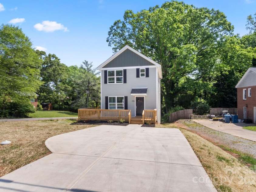236 Elizabeth Avenue, Forest City, NC 28043.  MLS# CAR4252313, YatesRealty ID 9883. Corner lot, No HOA