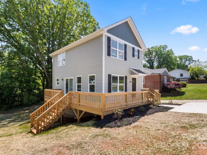 236 Elizabeth Avenue, Forest City, NC 28043.  MLS# CAR4252313, YatesRealty ID 9883. New 3/2.5 bath home