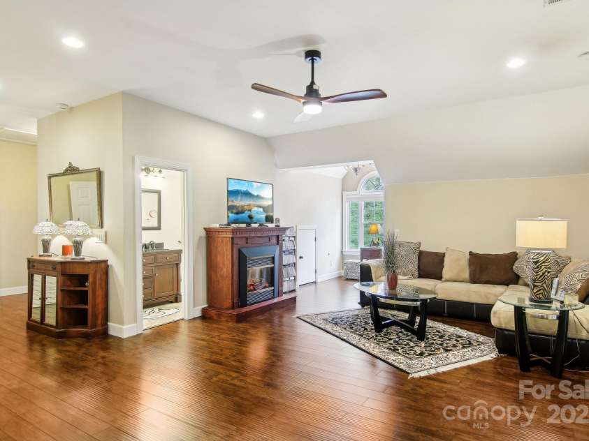 165 Sequoyah Drive, Waynesville, NC 28785.  MLS# CAR4249875, YatesRealty ID 9884. A warm, inviting place to entertain friends and family