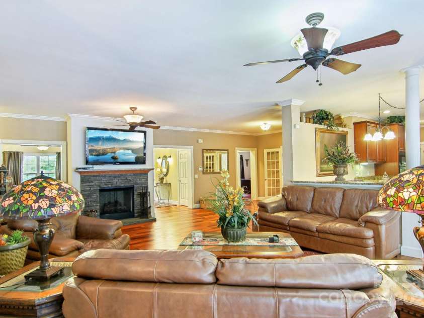 165 Sequoyah Drive, Waynesville, NC 28785.  MLS# CAR4249875, YatesRealty ID 9884. Bright and airy layout with high-end upgrades throughout.