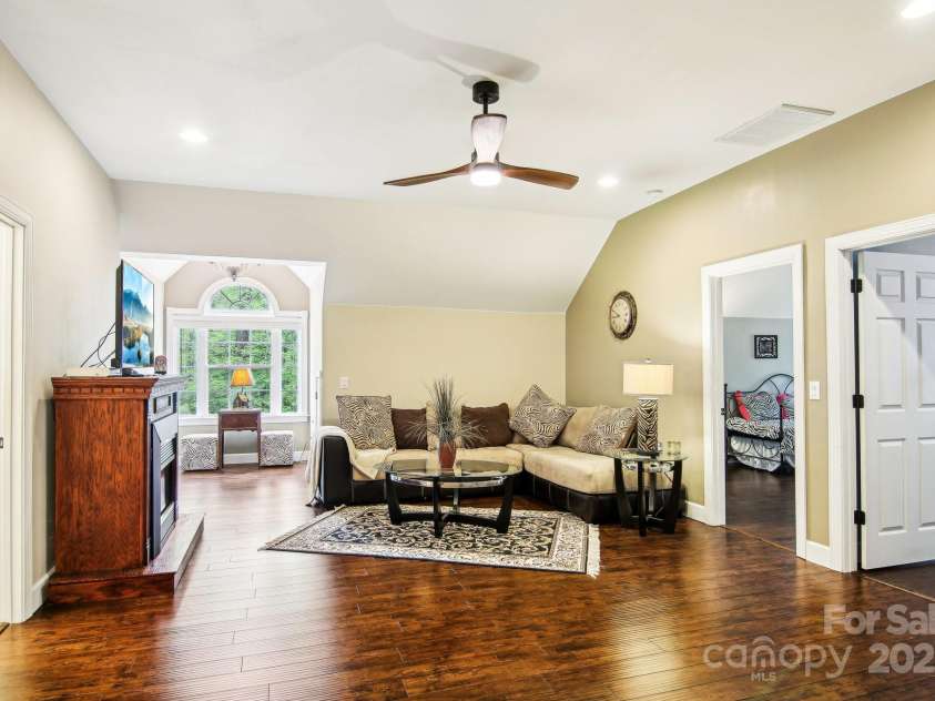 165 Sequoyah Drive, Waynesville, NC 28785.  MLS# CAR4249875, YatesRealty ID 9884. Open floor plan, thoughtfully upgraded with high-end finishes throughout