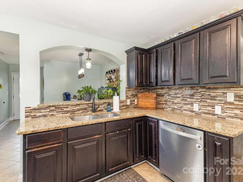 878 Cold Springs Road, Concord, NC 28025.  MLS# CAR4250717, YatesRealty ID 9885. 