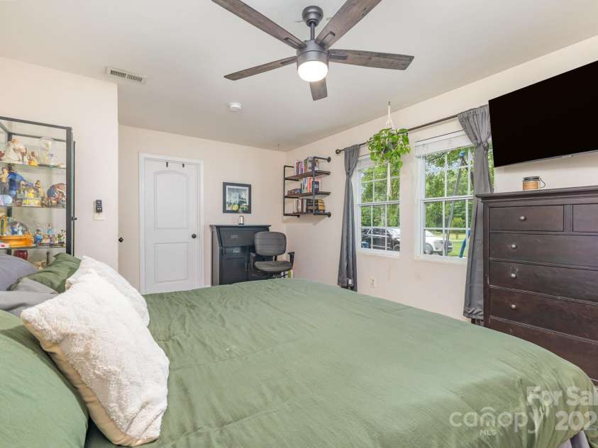 878 Cold Springs Road, Concord, NC 28025.  MLS# CAR4250717, YatesRealty ID 9885. 