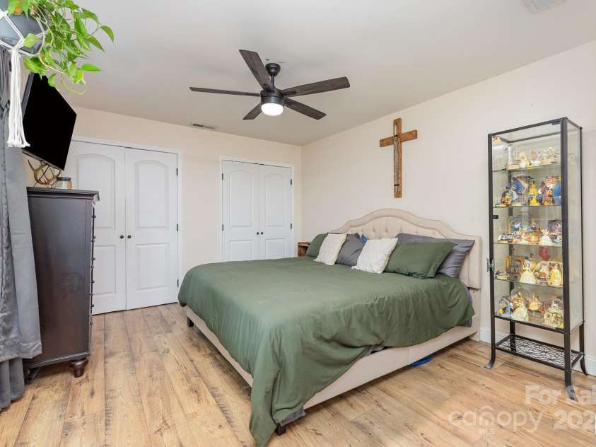 878 Cold Springs Road, Concord, NC 28025.  MLS# CAR4250717, YatesRealty ID 9885. 