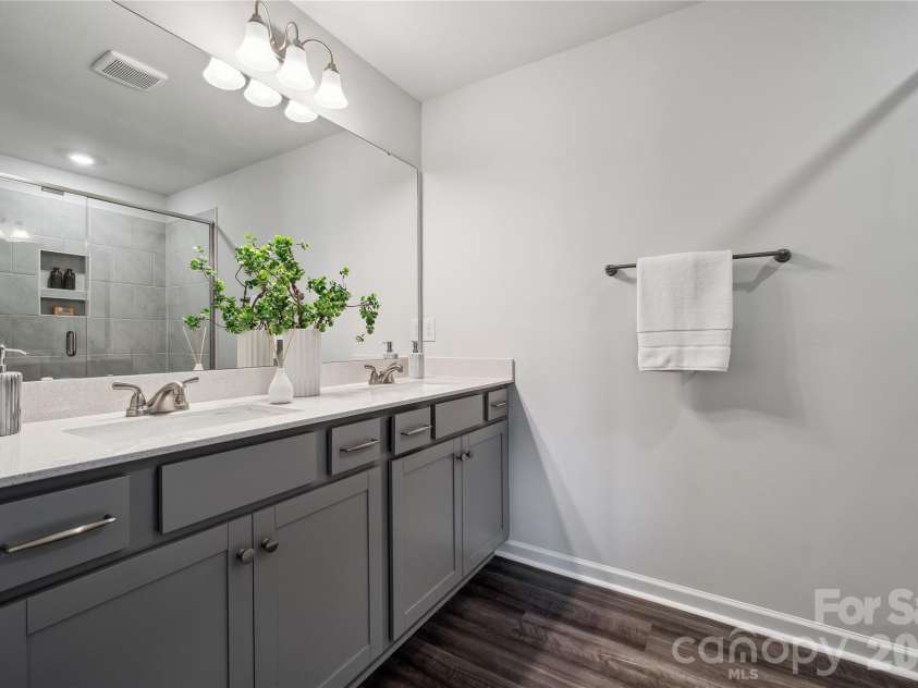 6518 Harlech Street, Charlotte, NC 28269.  MLS# CAR4341732, YatesRealty ID 9887. 