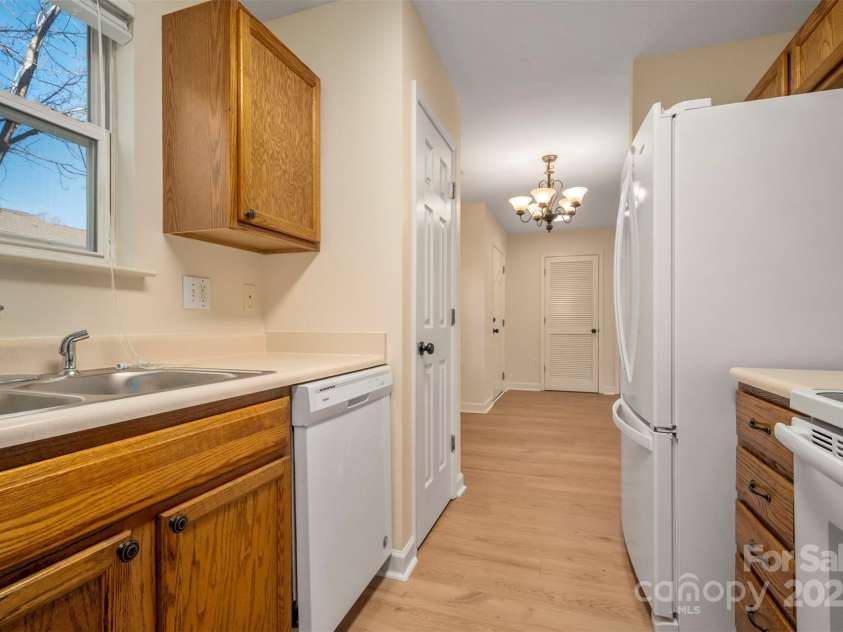 701 Olde Covington Way, Arden, NC 28704.  MLS# CAR4229014, YatesRealty ID 9887. 