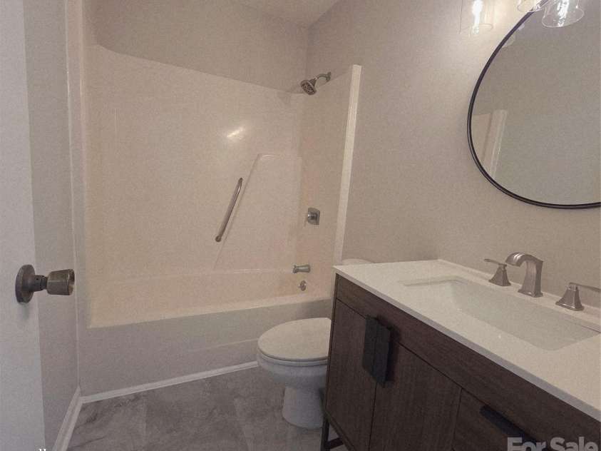 326 Patton Drive, Shelby, NC 28150.  MLS# CAR4365918, YatesRealty ID 9889. Bath - Full