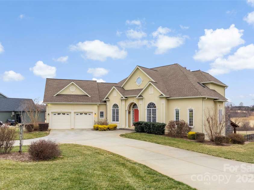 103 Caddies Court, Shelby, NC 28150.  MLS# CAR4223975, YatesRealty ID 989. 