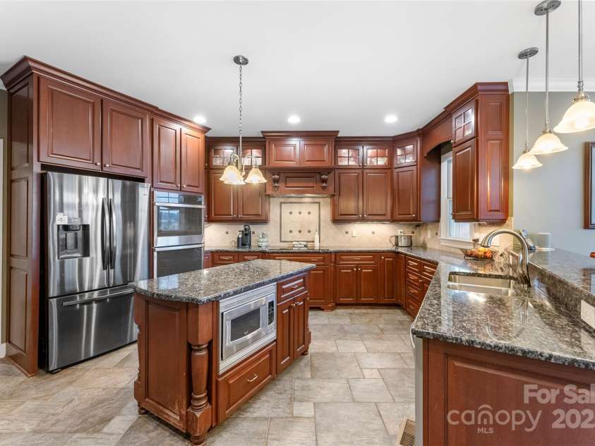 103 Caddies Court, Shelby, NC 28150.  MLS# CAR4223975, YatesRealty ID 989. 