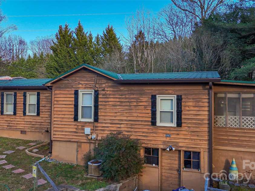 5983 Bollinger Loop, Morganton, NC 28655.  MLS# CAR4211596, YatesRealty ID 989. 
