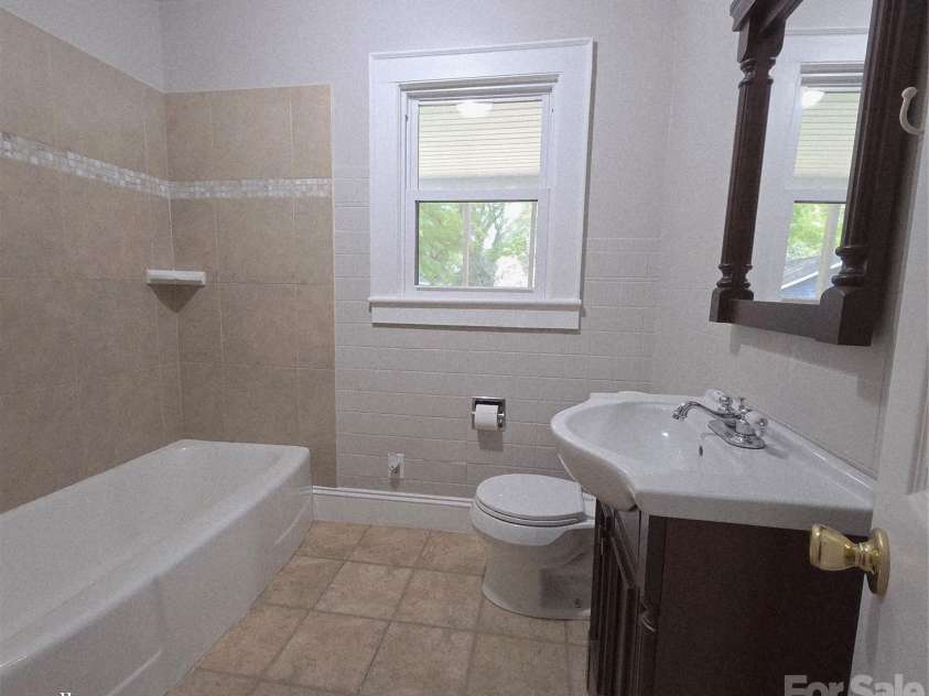 109 Brookhill Road, Shelby, NC 28150.  MLS# CAR4365964, YatesRealty ID 9890. Bath