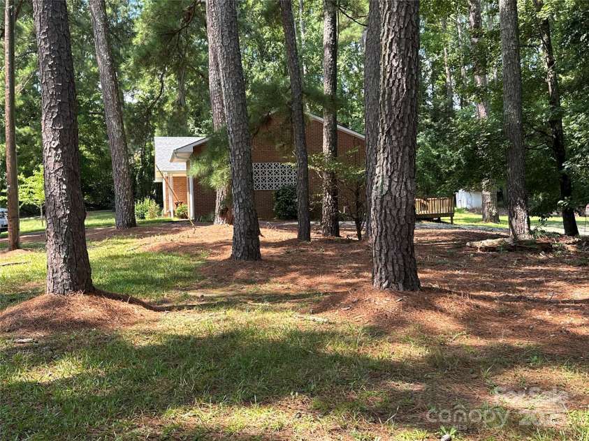 625 Teddar Road, Mount Gilead, NC 27306.  MLS# CAR4292862, YatesRealty ID 9890. 