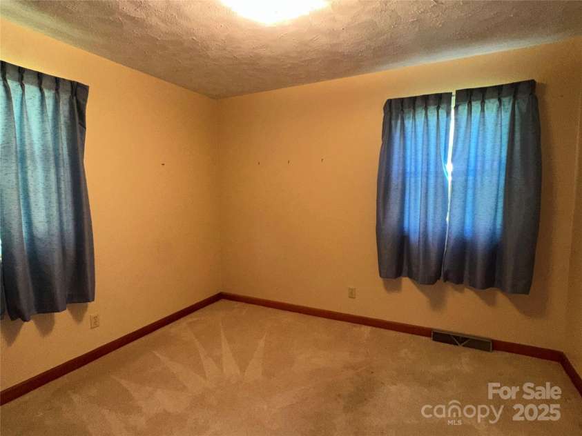 625 Teddar Road, Mount Gilead, NC 27306.  MLS# CAR4292862, YatesRealty ID 9890. 